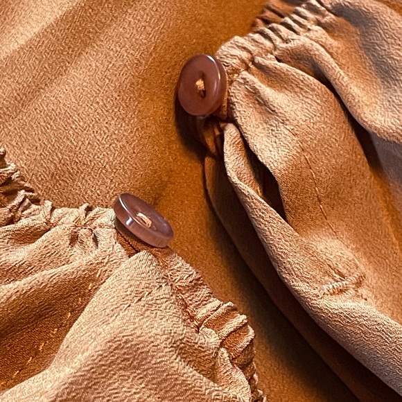 Chico’s $89 brown peasant top size 2P 12/14 - Picture 9 of 14